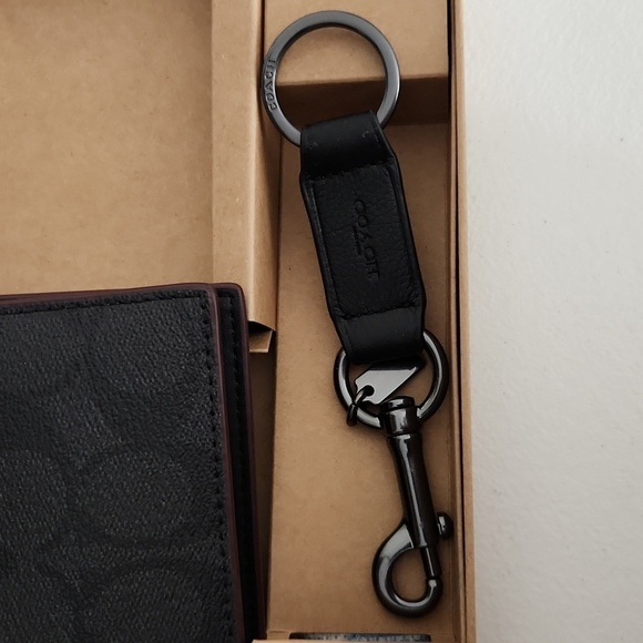 Coach Mens Wallet all over print and key chain ONLY FROM BOX SET NWT - Picture 6 of 15